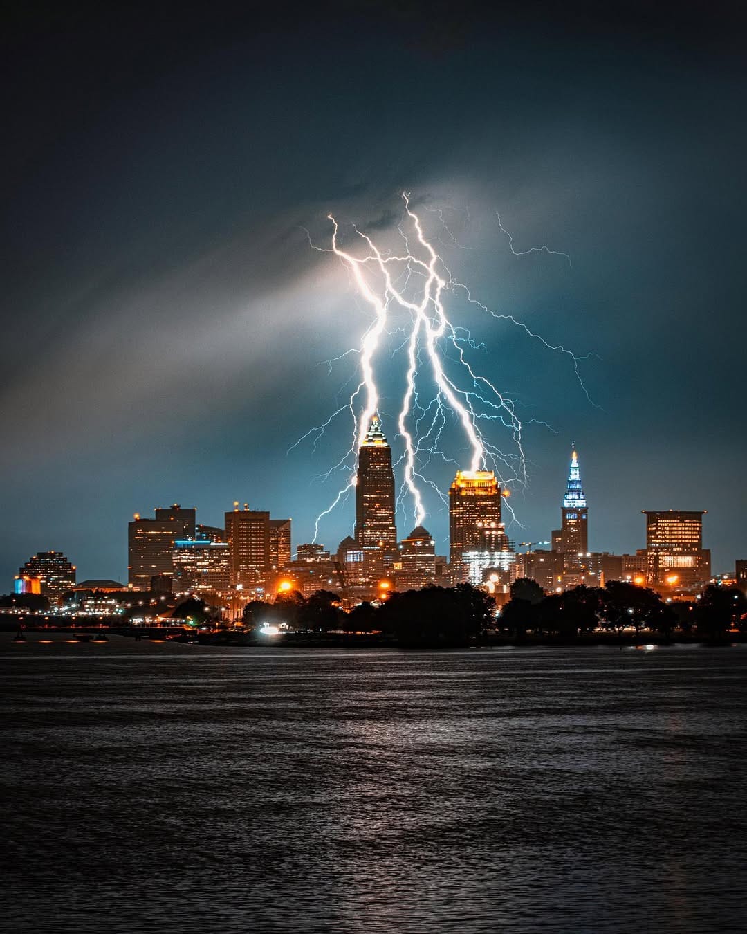 Post 10 by Alex Farmer on Instagram (image)