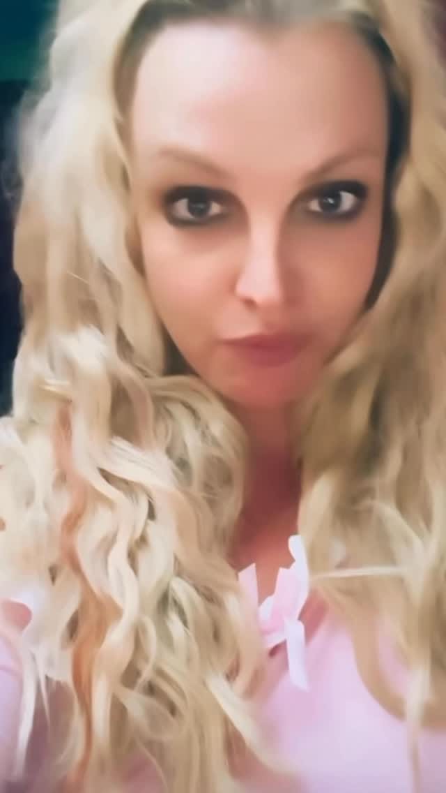 Post 6 by Lilliet Rodriguez on Instagram (video)