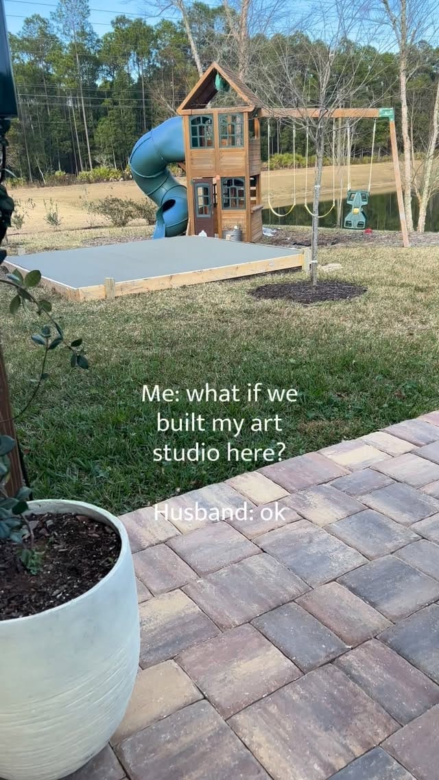 Post 5 by Chanell Joy || Artist on Instagram (video)