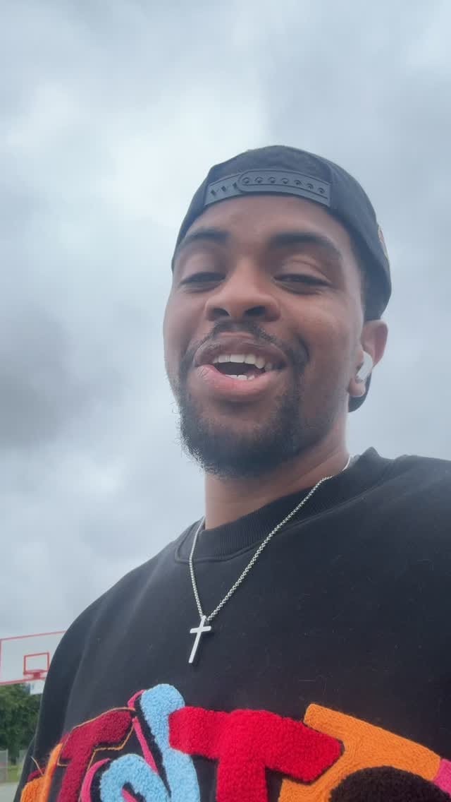 Post 7 by Brandon Leake on Instagram (video)