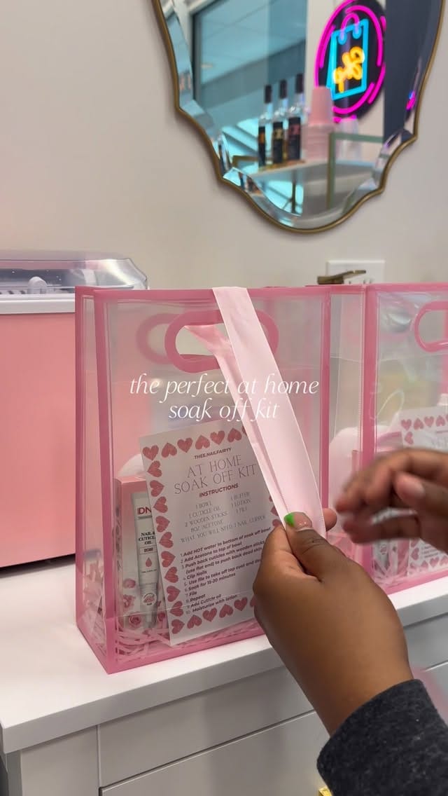 Post 6 by ATL NAIL TECH🌸🧚🏽🫧 on Instagram (video)