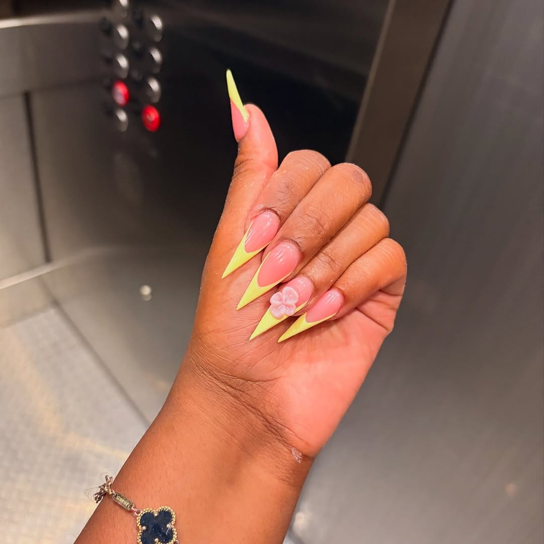 Post 3 by ATL NAIL TECH🌸🧚🏽🫧 on Instagram (carousel)