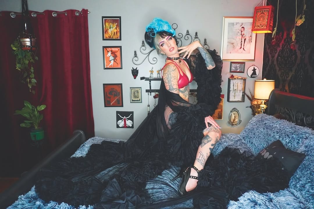 Post 6 by 𝕽𝖚𝖒𝖒𝖞 𝕽𝖔𝖘𝖊 on Instagram (carousel)