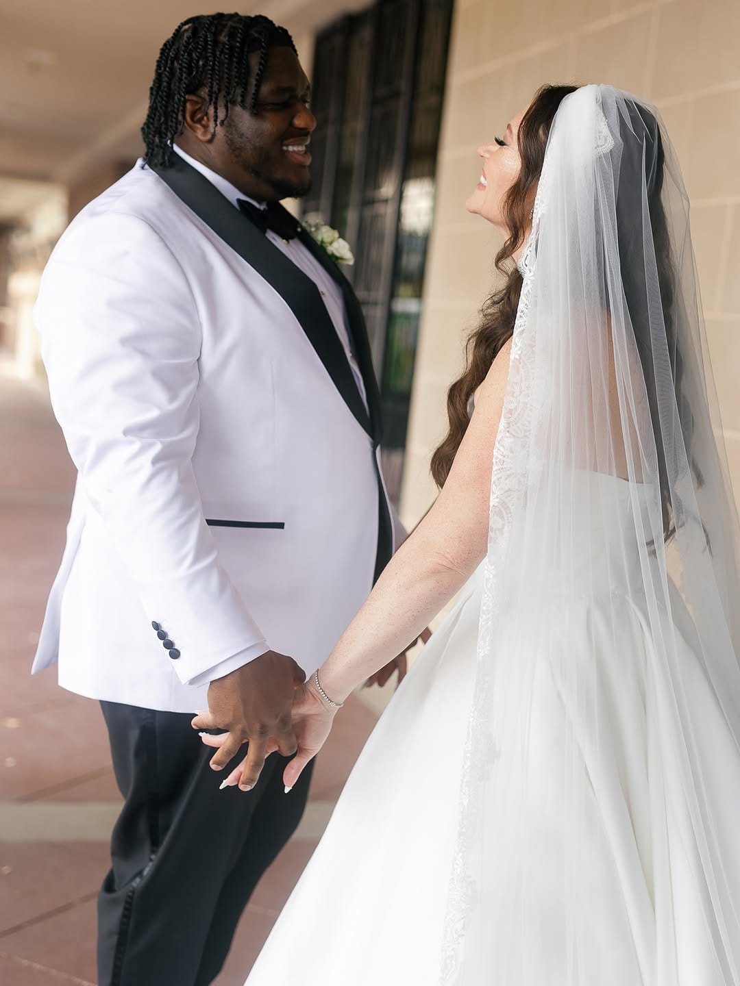 Post 8 by Nicole Lea Photo | Destination Wedding Photographer on Instagram (carousel)