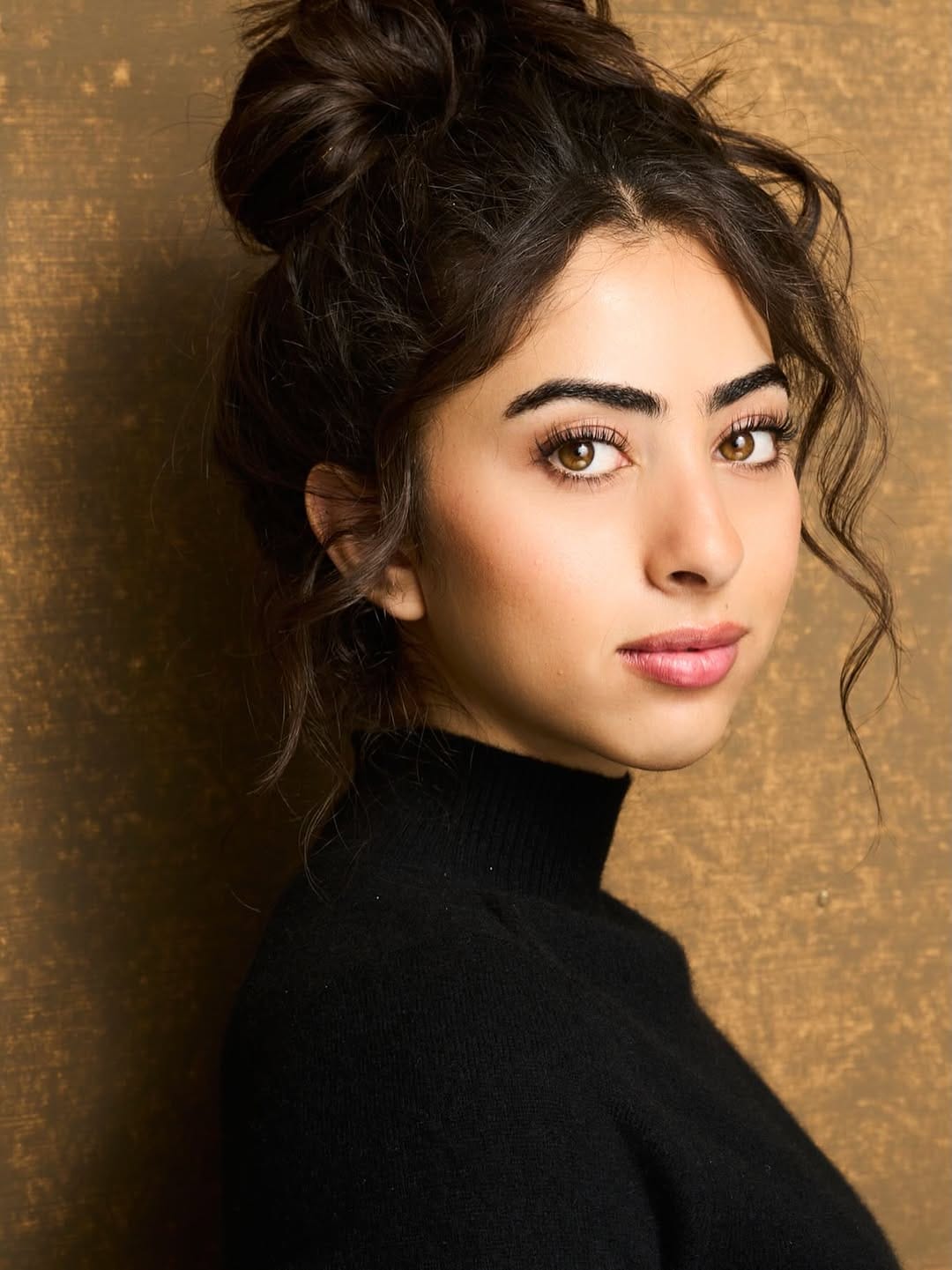 Post 1 by S T E P H  G I R A R D / HEADSHOT PHOTOGRAPHY on Instagram (image)