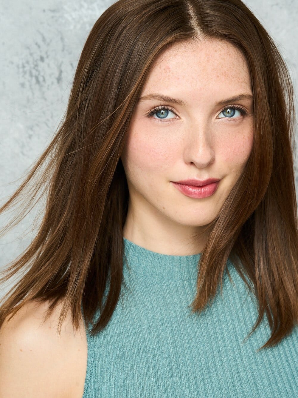 Post 2 by S T E P H  G I R A R D / HEADSHOT PHOTOGRAPHY on Instagram (carousel)