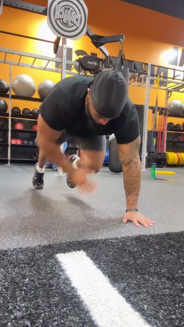 Post 9 by Damian Henderson on Instagram (video)