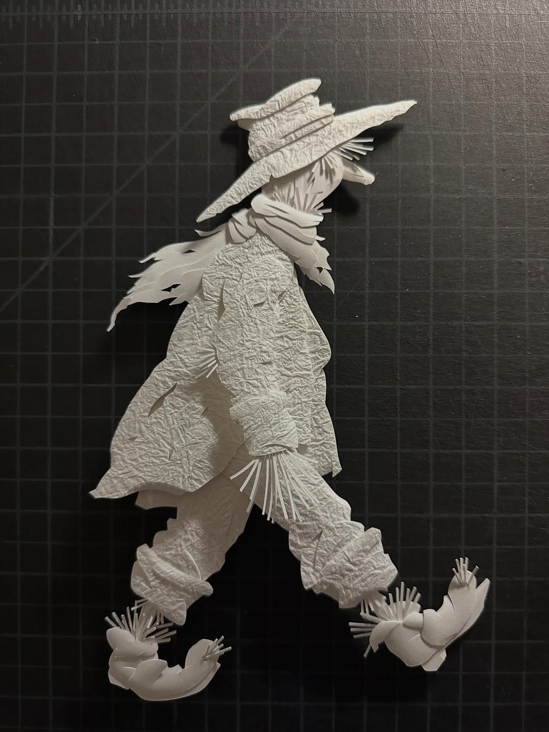 Post 4 by Jeff Nishinaka Paper Sculpture on Instagram (carousel)