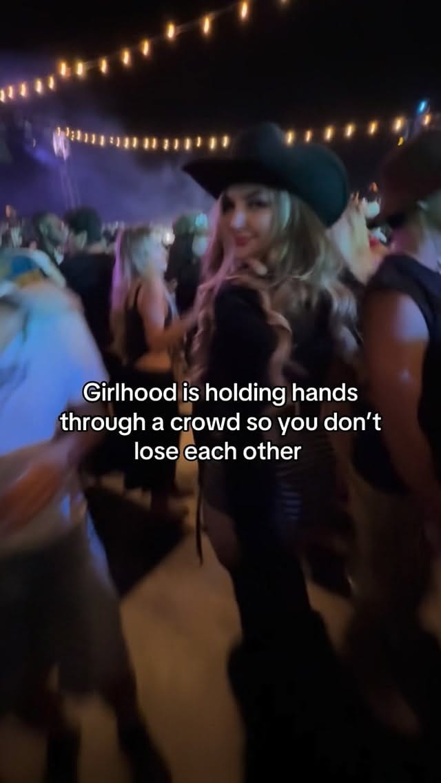 Post 5 by 𝓐𝓶𝓫𝓮𝓻 𝓜𝓮𝔃𝓷𝓮𝓻 ⛓🥀🧚🏻‍♀️ on Instagram (video)