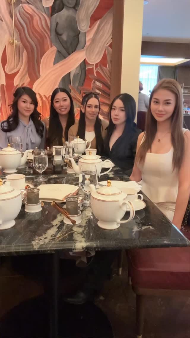 Post 9 by Kelly on Instagram (video)