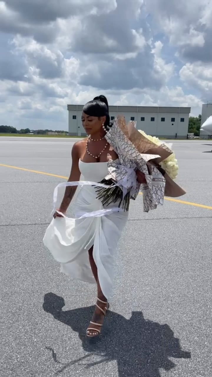 Post 10 by Alexis Skyy on Instagram (video)