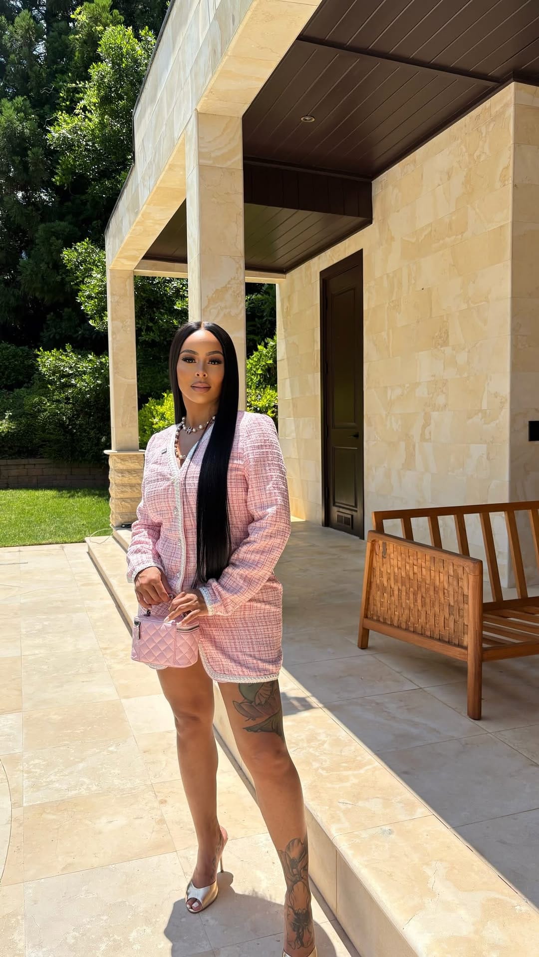 Post 4 by Alexis Skyy on Instagram (video)
