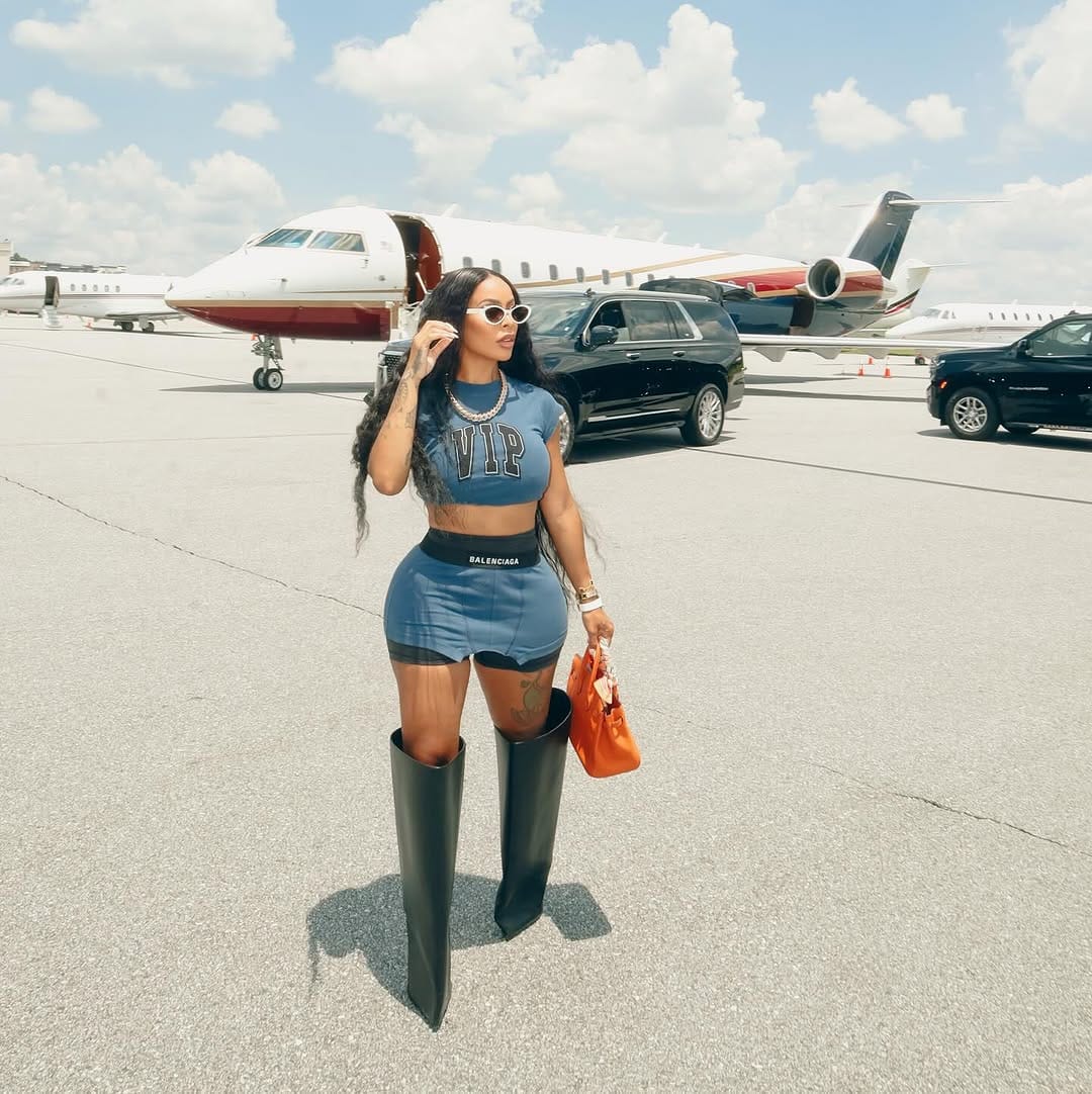 Post 8 by Alexis Skyy on Instagram (image)