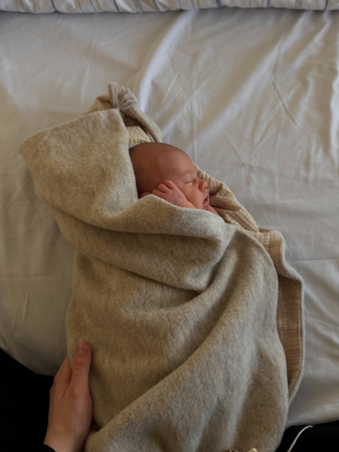Post 10 by Miriel Šuk | Mama-Alltag | UGC & Content Creator | Sauerteig on Instagram (carousel)