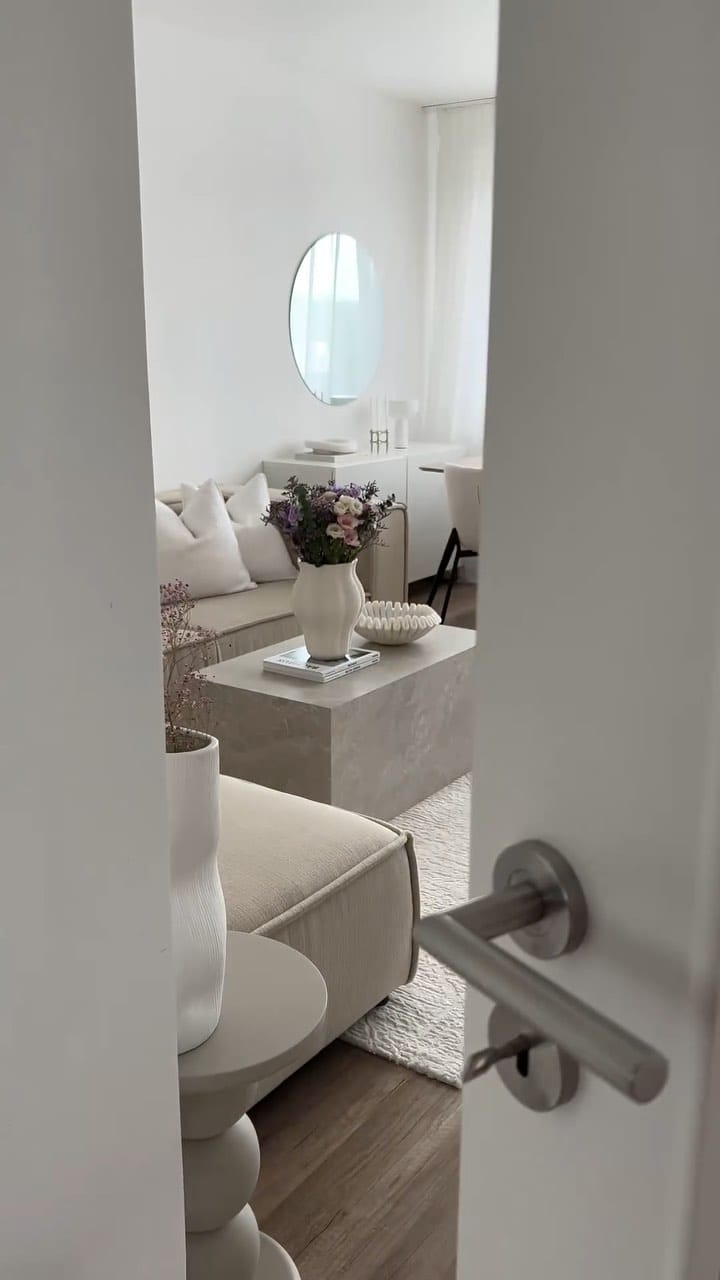 Post 10 by Emine Mergen | Interior & Living on Instagram (video)