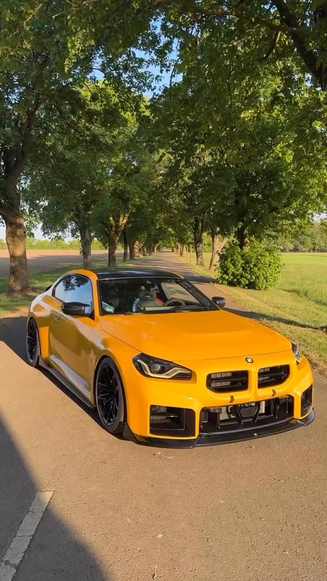 Post 3 by ORAFOL Vehicle Wraps on Instagram (video)