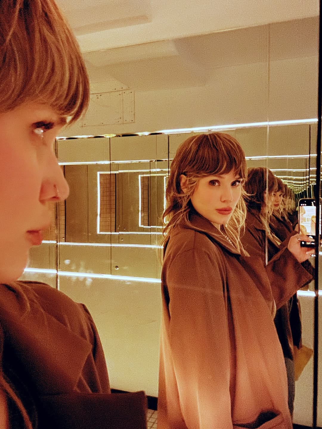 Post 2 by Gabryela Vogua on Instagram (carousel)