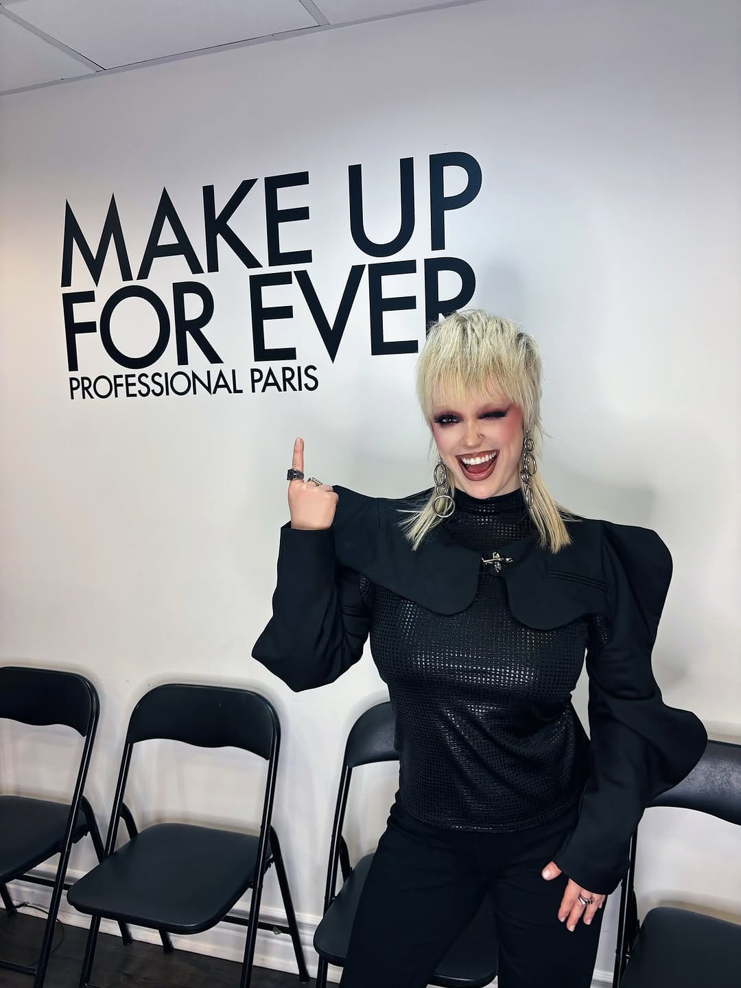 Post 5 by Kendra | TORONTO MAKE-UP ARTIST on Instagram (carousel)