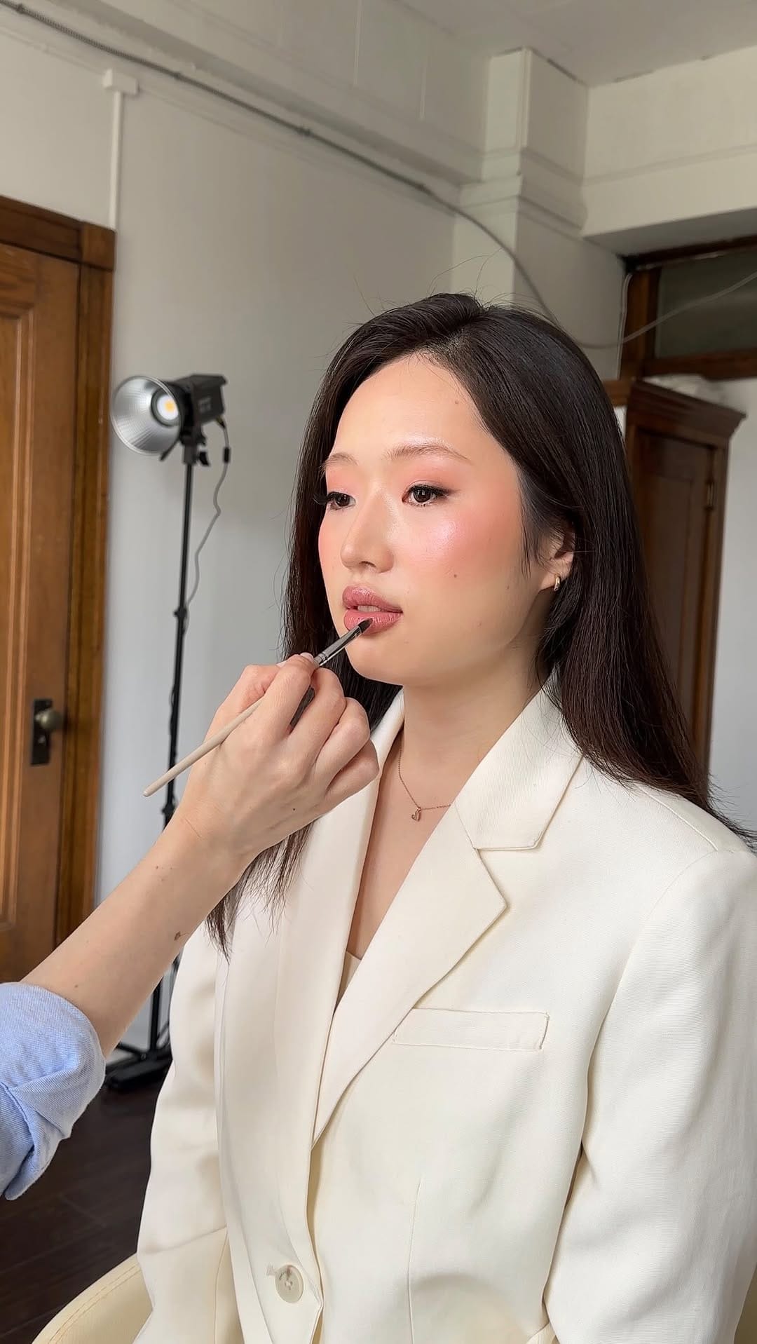 Post 4 by Vancouver Makeup Artist on Instagram (video)
