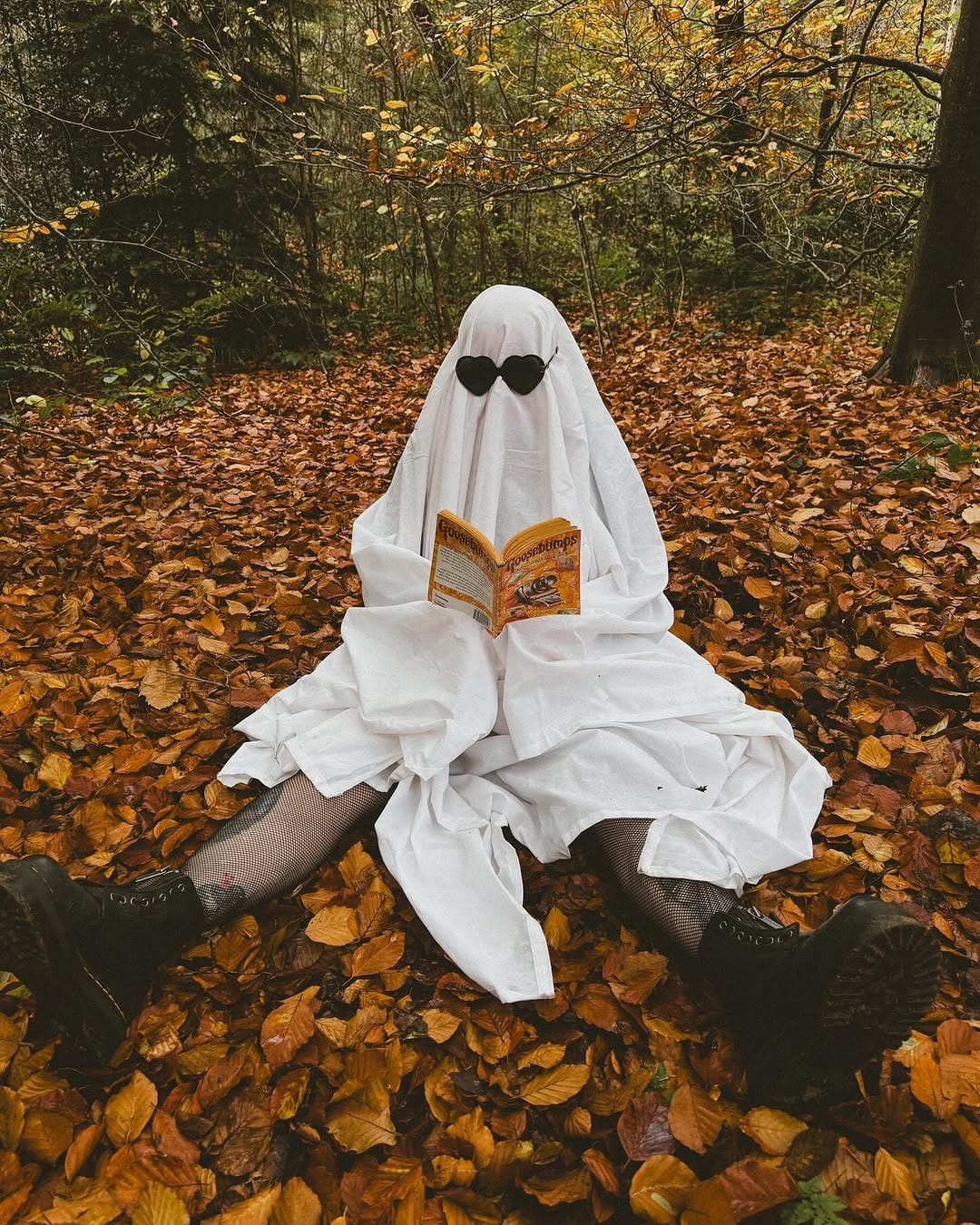 Post 10 by 𝗔𝗶𝗺𝗲𝗲 White on Instagram (carousel)
