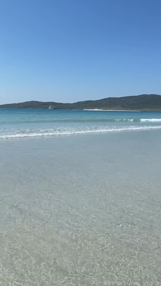 Post 3 by Luskentyre Beach Cabins®️ on Instagram (video)