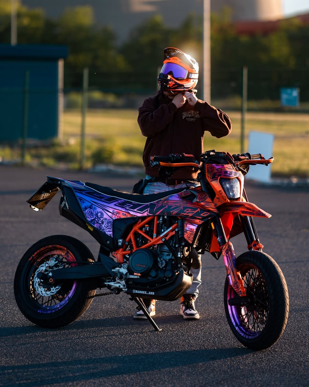 Post 7 by 𝐻𝒶𝓃𝓃𝑒𝓈 | KTM Smcr 690 | Motovlogs on Instagram (image)