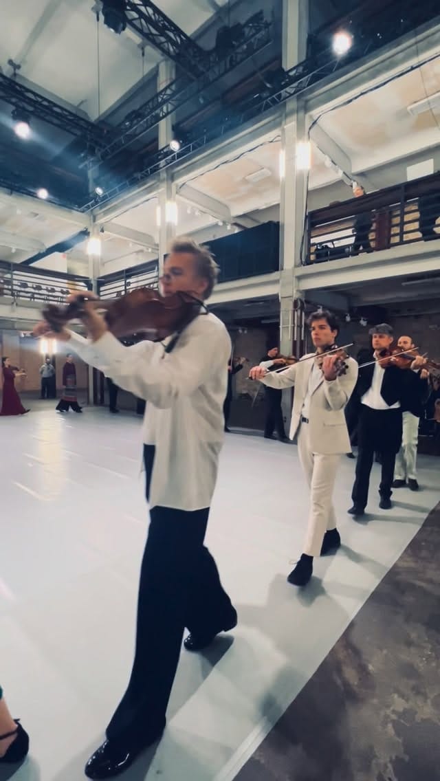 Post 4 by Lisa Morgenstern on Instagram (video)