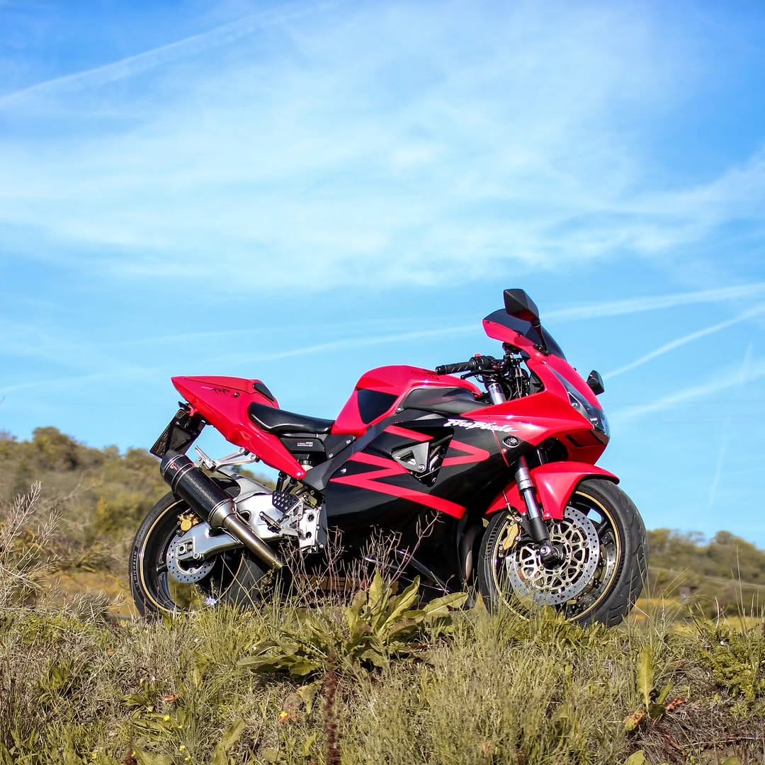 Post 3 by Jan 🔥 CBR 954RR Fireblade on Instagram (image)