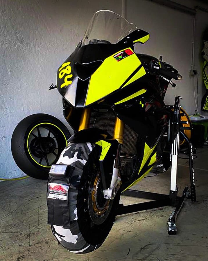 Post 9 by 🔥🔥🔥 BMW S1000RR 🔥🔥🔥 on Instagram (image)
