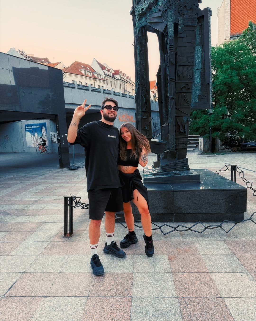 Post 1 by 𝗞𝗮𝗶𝗿𝗮 on Instagram (image)