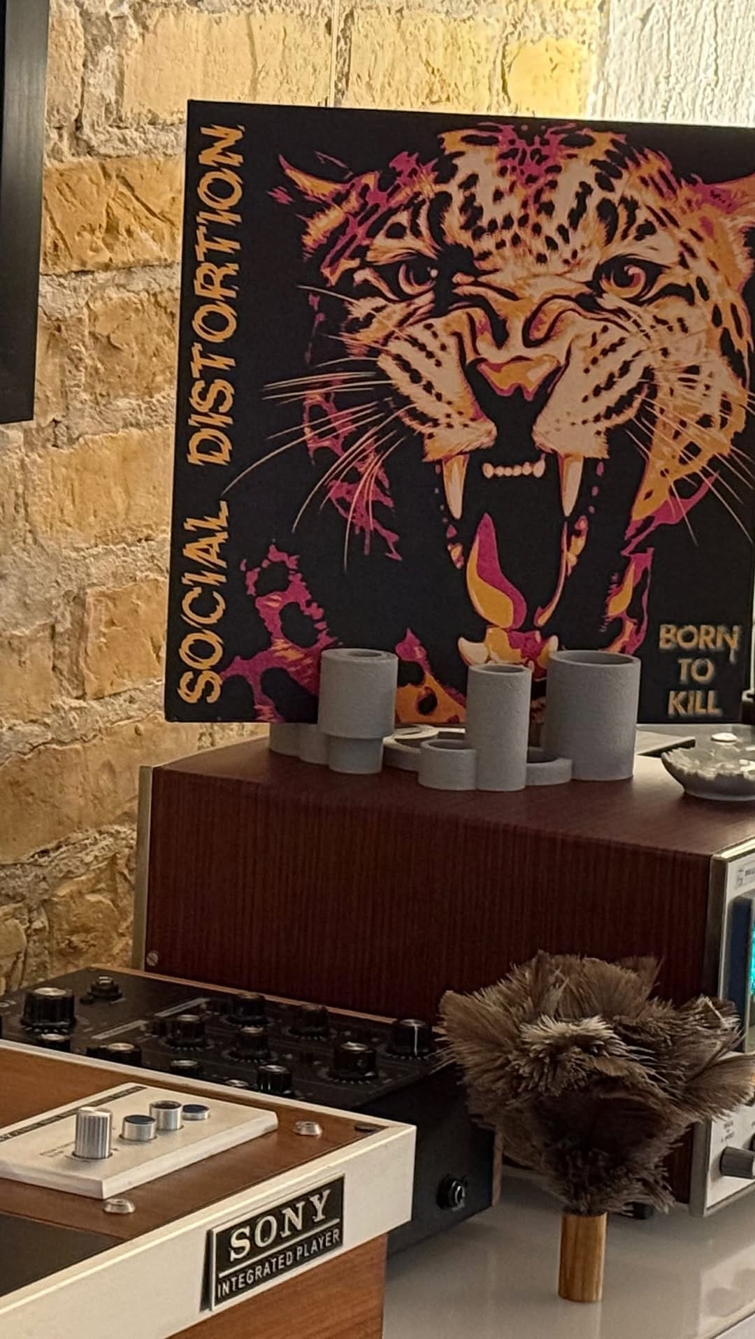 Post 4 by HiFidiot on Instagram (video)