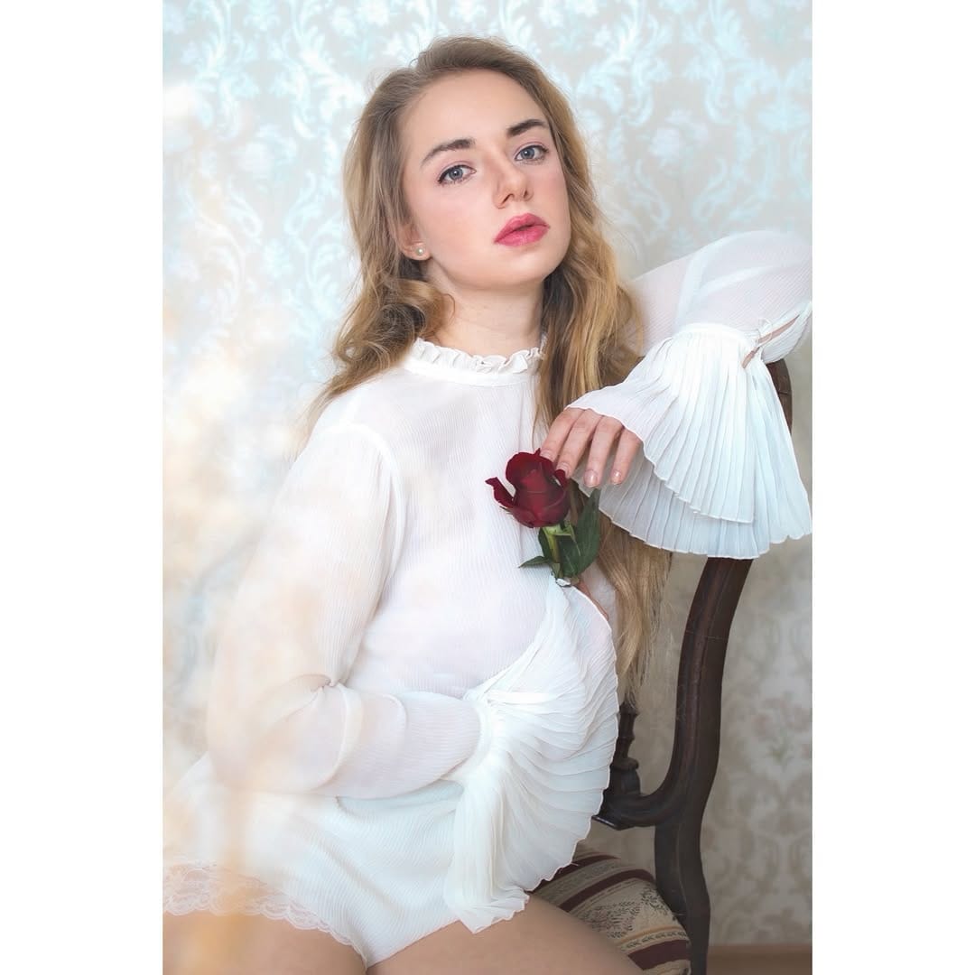 Post 4 by Anastasia Sydorenko on Instagram (carousel)