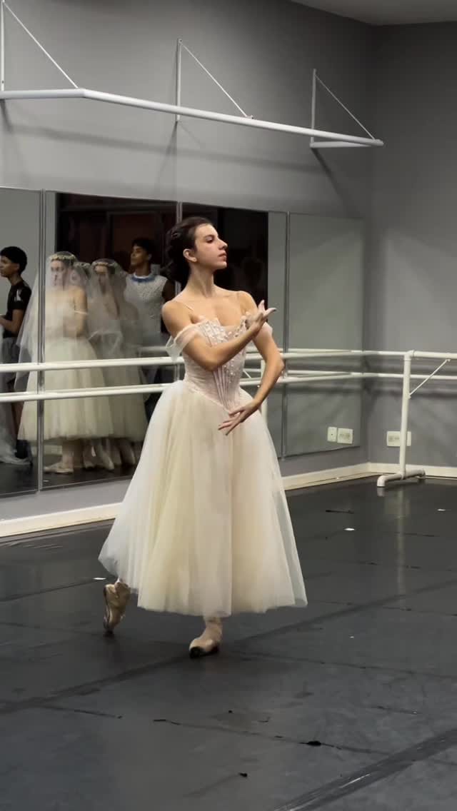 Post 4 by PATRICIA SALGADO 🅰️➕ on Instagram (video)