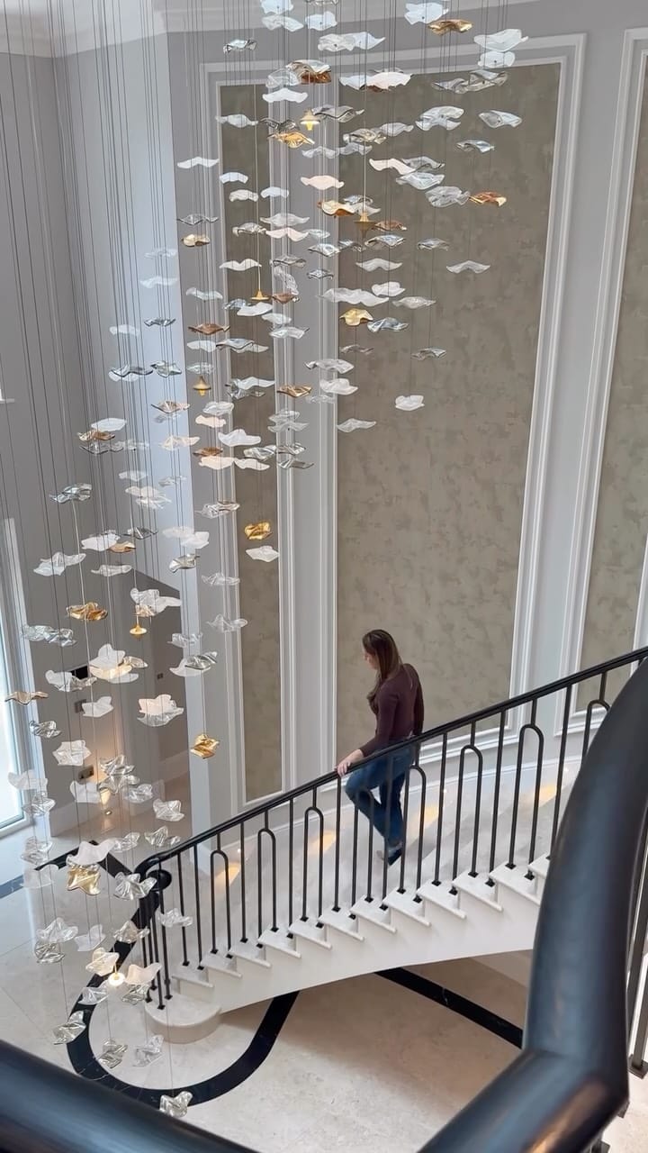 Post 2 by Beatrice Knight on Instagram (video)