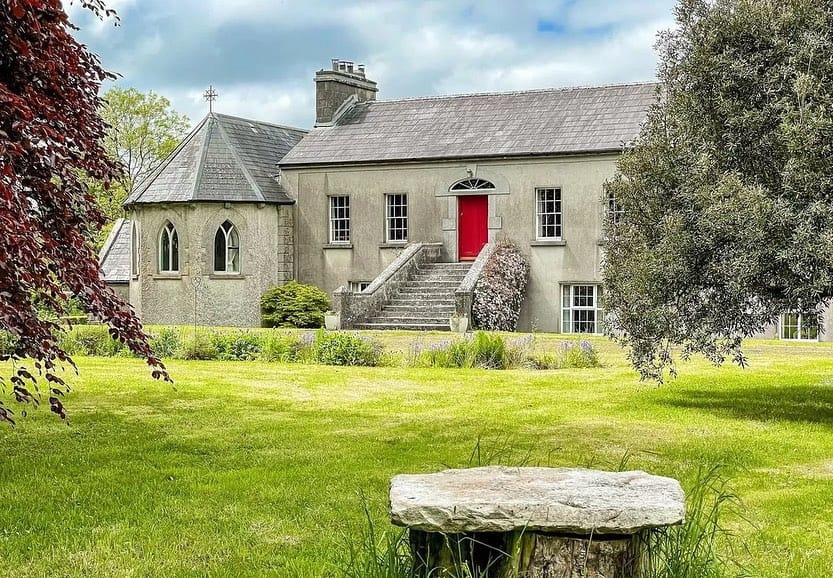 Post 10 by Reloved Irish Houses on Instagram (carousel)