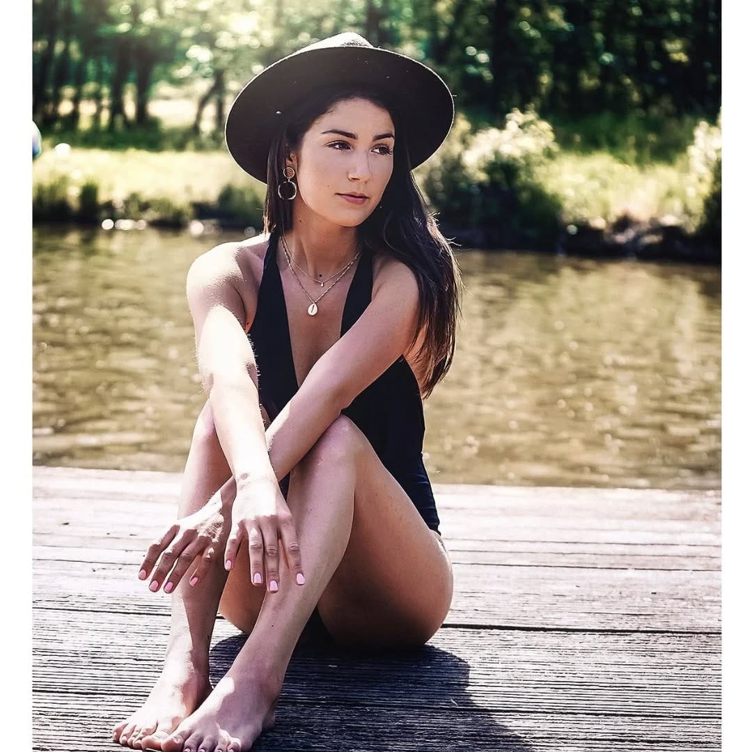 Post 4 by Ilona Barnett on Instagram (image)