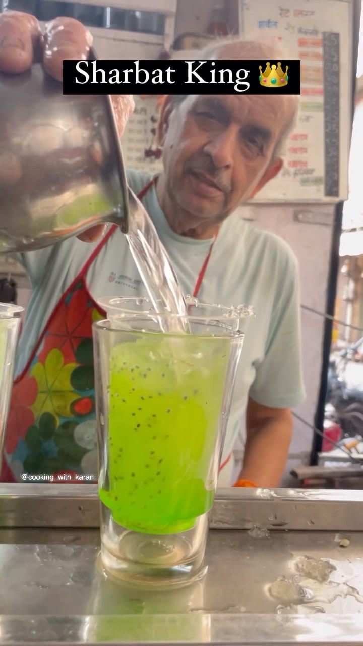 Post 10 by Karan’s kitchen on Instagram (video)