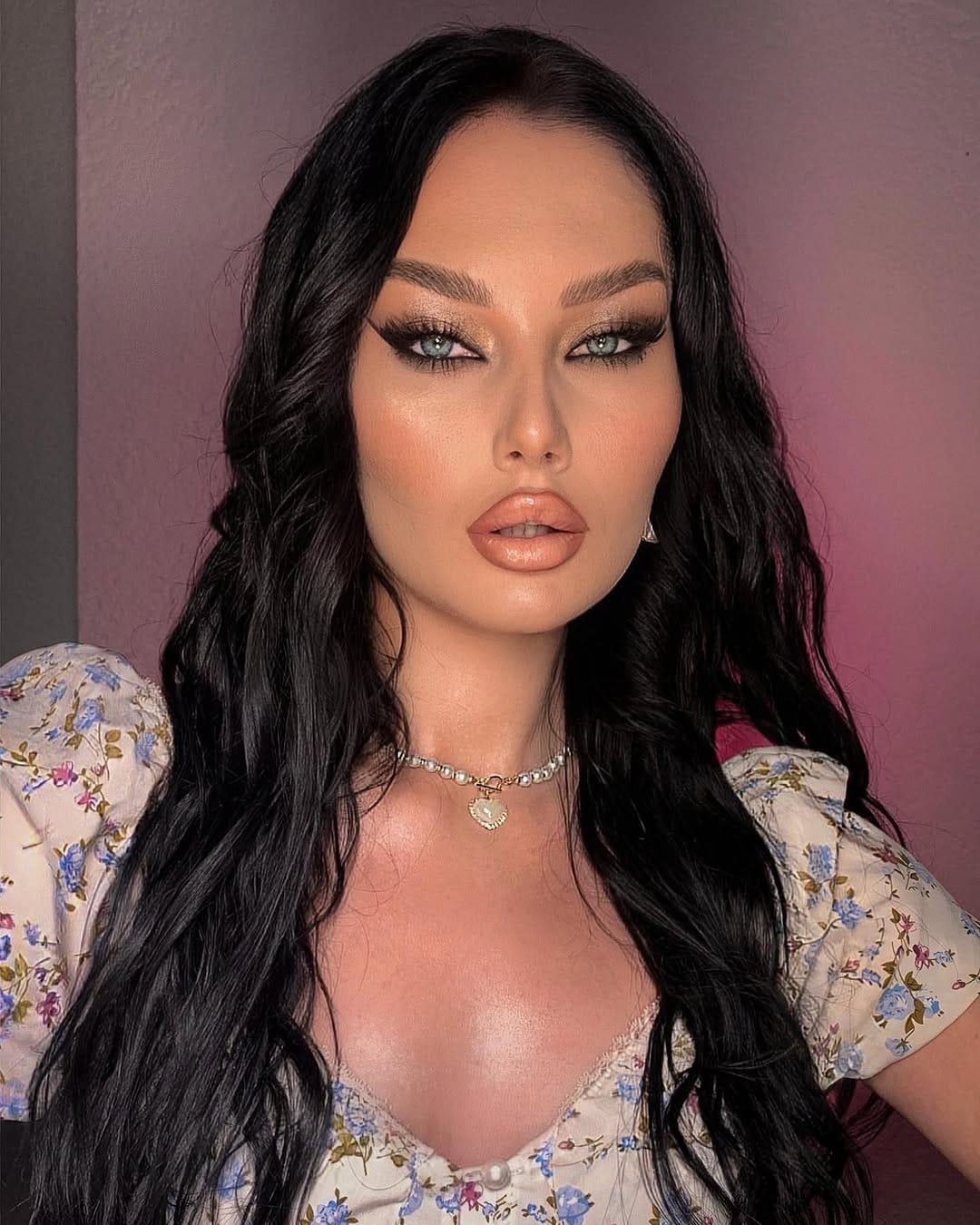 Post 9 by Makeup⚪️Hairstyles⚪️Education on Instagram (carousel)