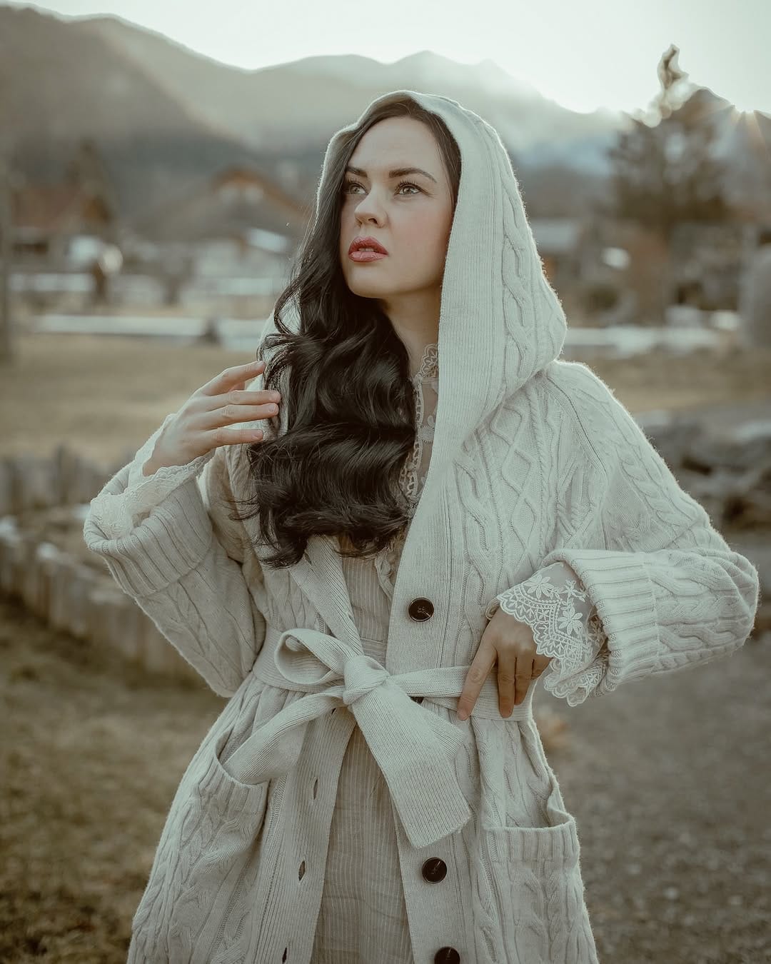 Post 6 by Taida Nazraic on Instagram (carousel)