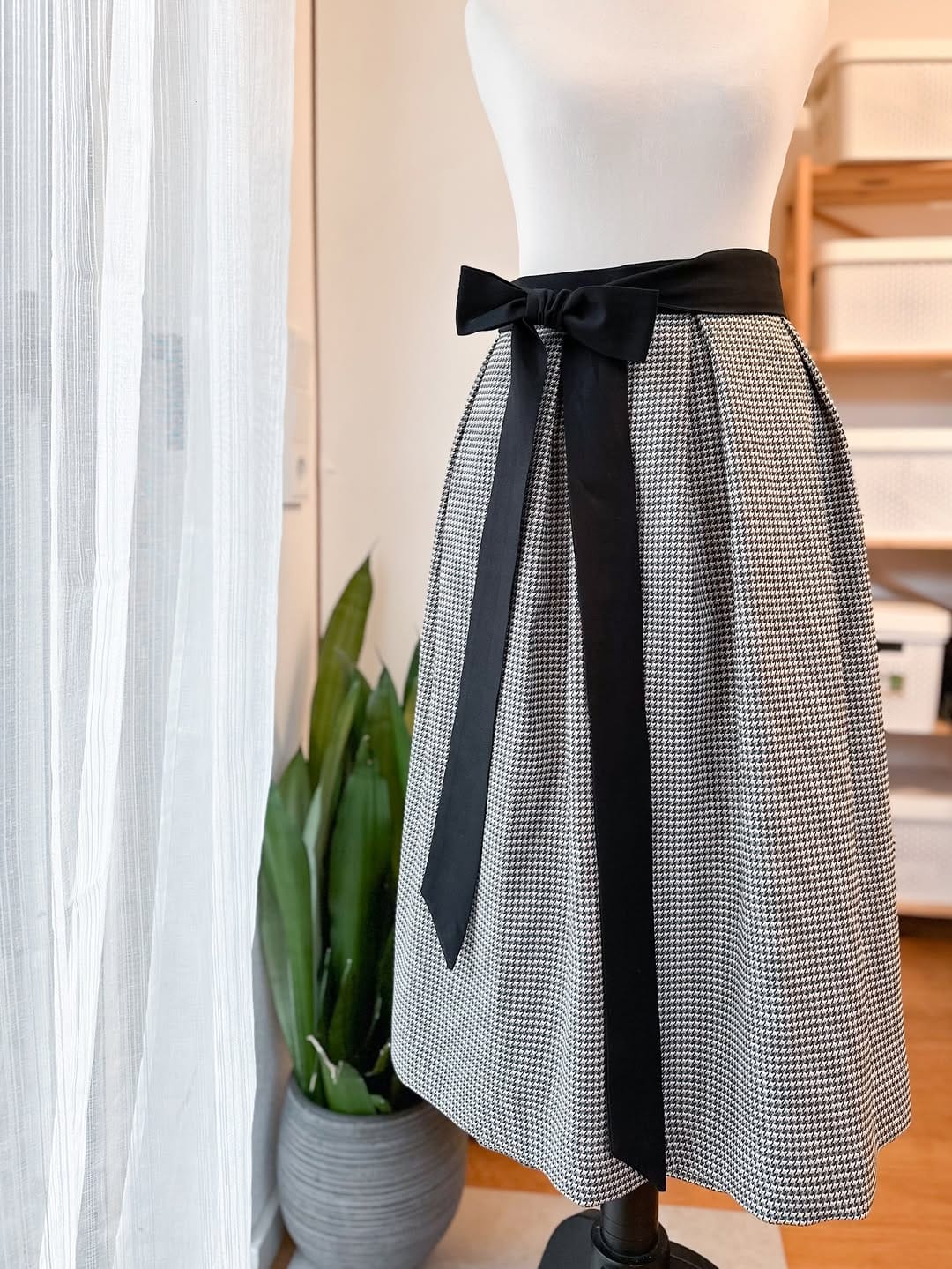 Post 4 by Lisa-Marie Krämer | Dirndl | Tracht | Maßanfertigung on Instagram (image)