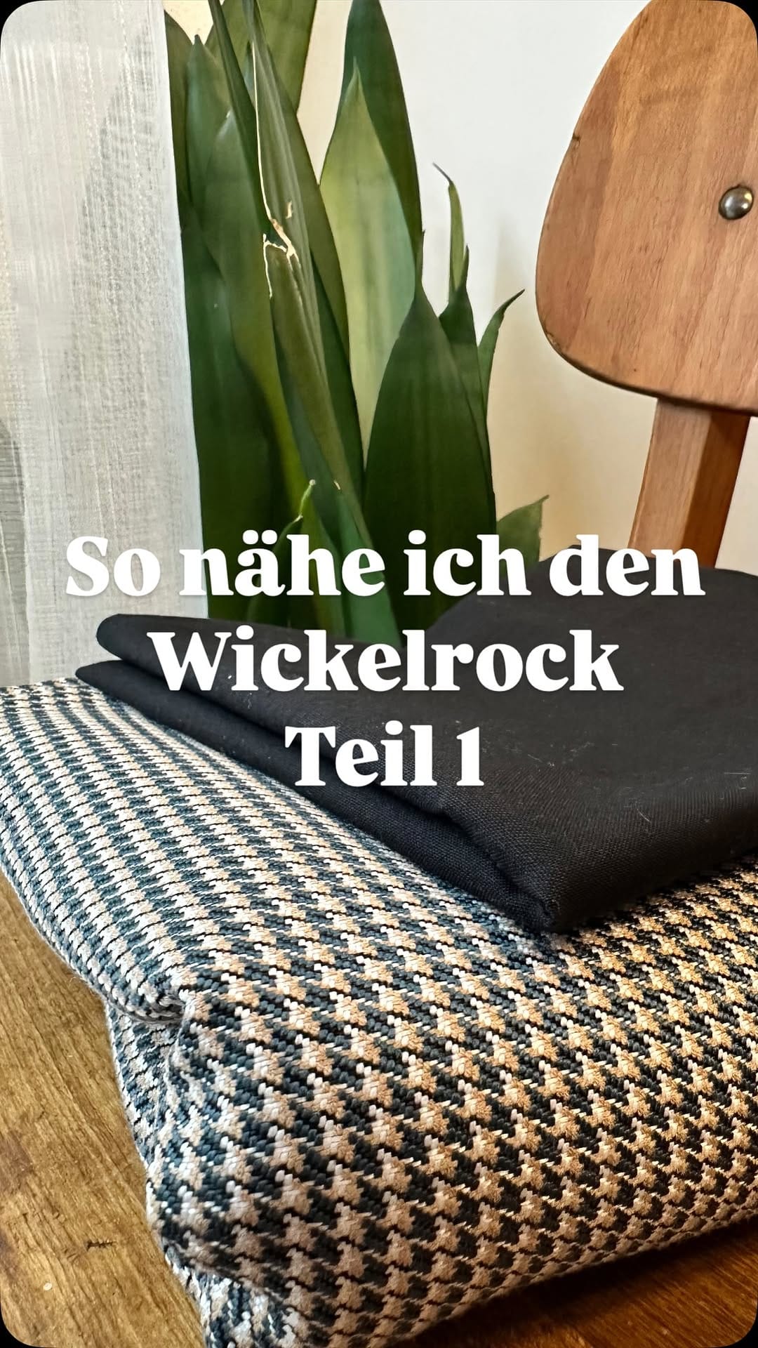 Post 6 by Lisa-Marie Krämer | Dirndl | Tracht | Maßanfertigung on Instagram (video)