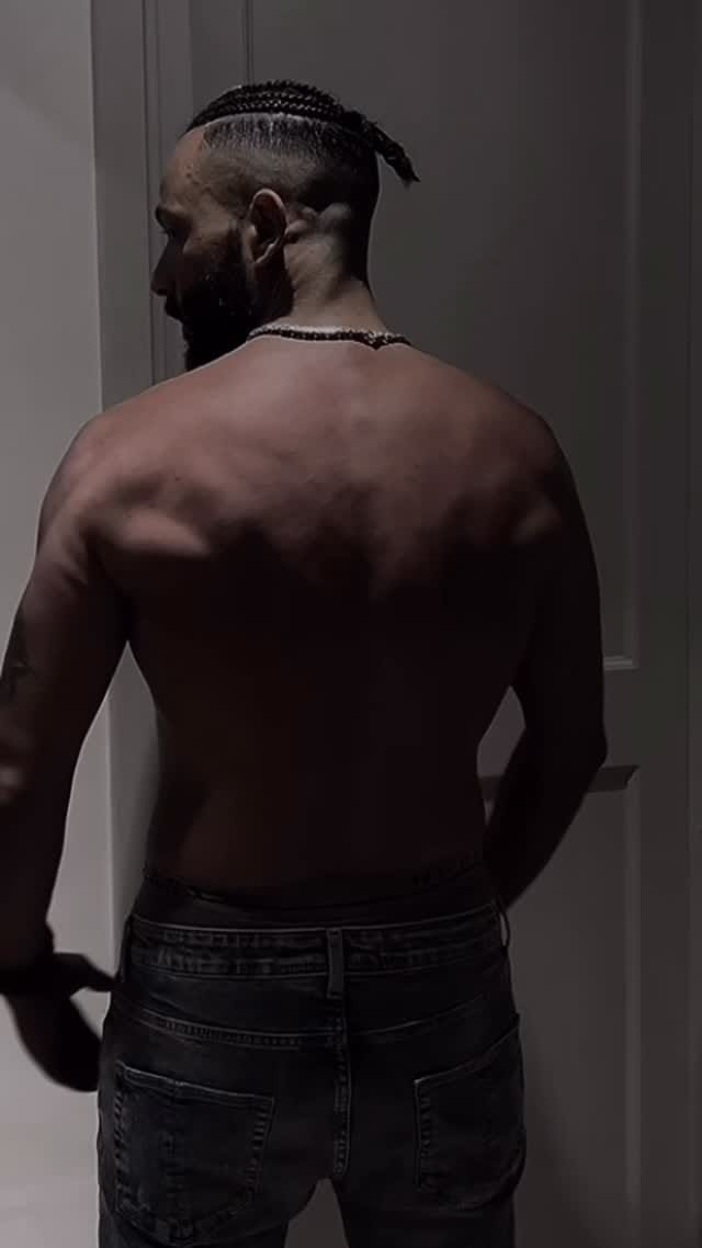 Post 3 by Ziyad Re on Instagram (video)