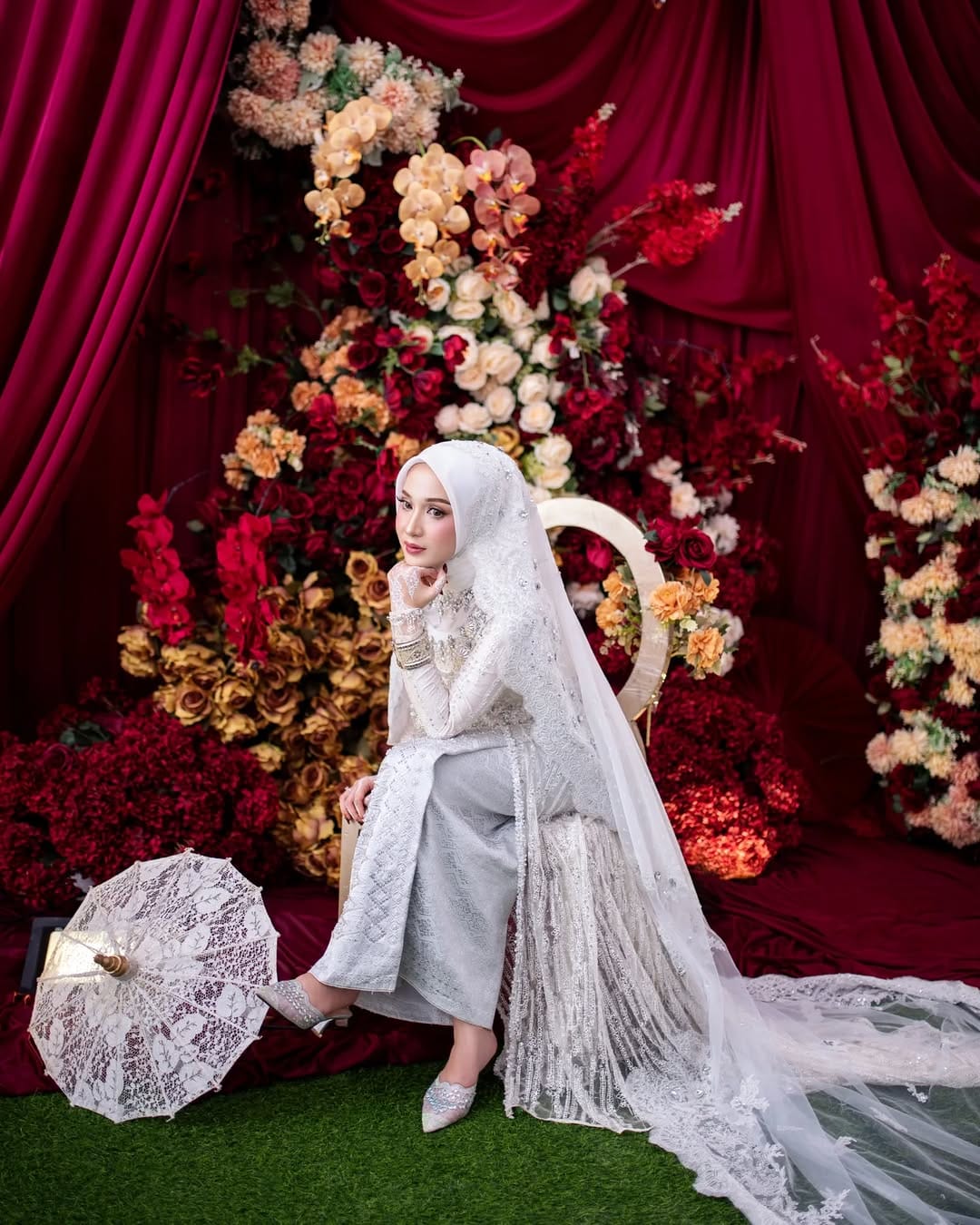 Post 4 by #Photographerpadang on Instagram (carousel)