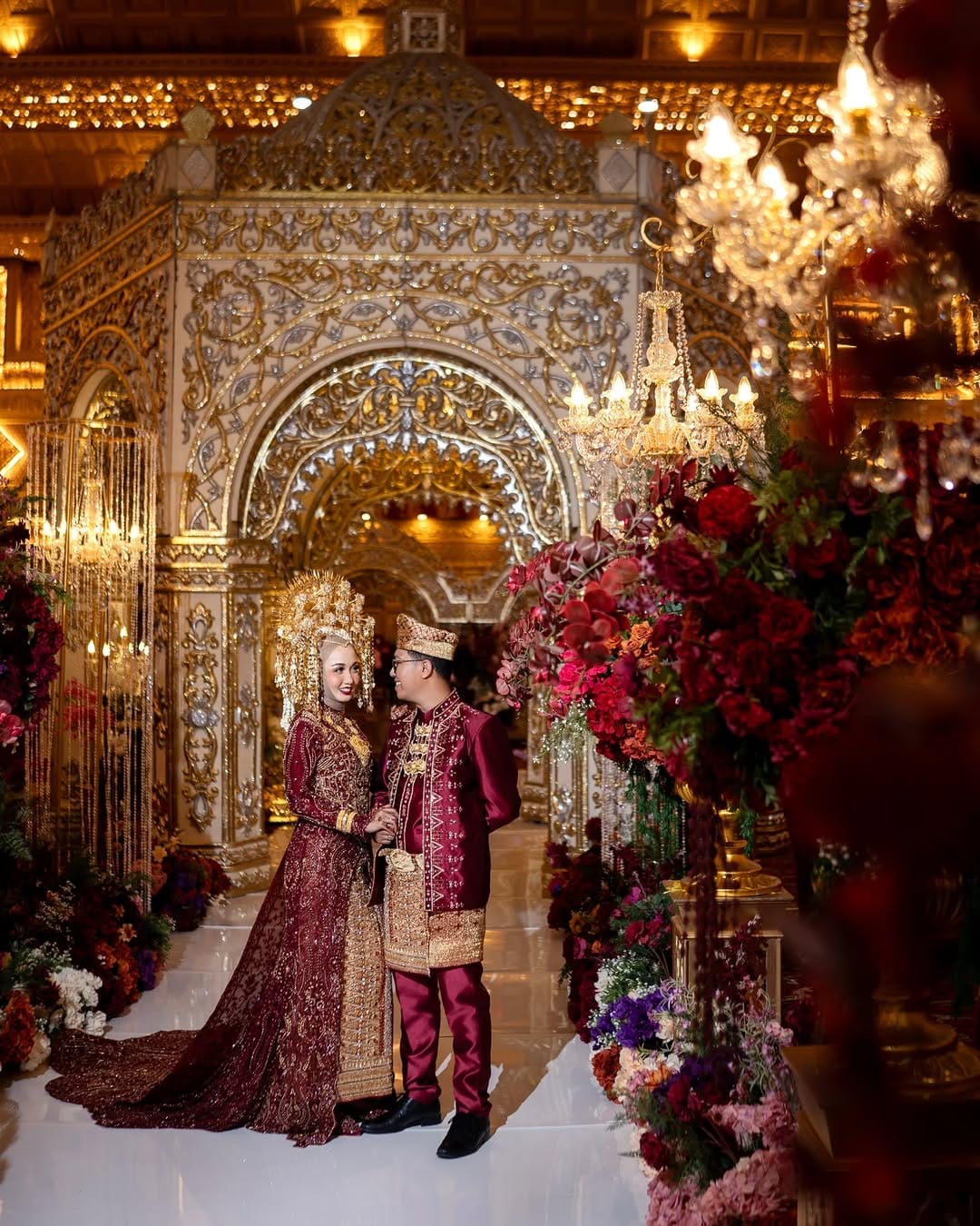 Post 8 by #Photographerpadang on Instagram (carousel)