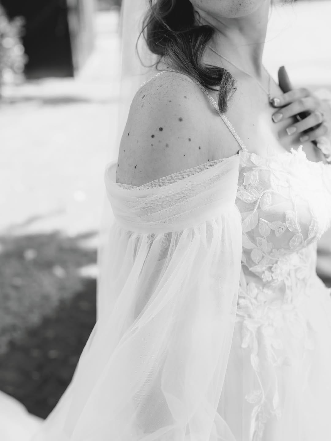 Post 3 by sevenwedding on Instagram (carousel)