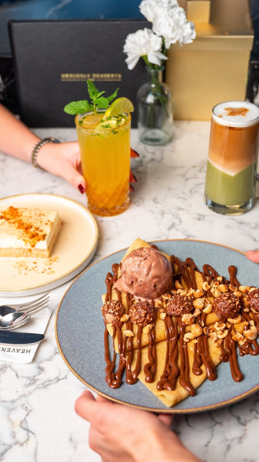 Post 4 by Heavenly Desserts Canada on Instagram (video)