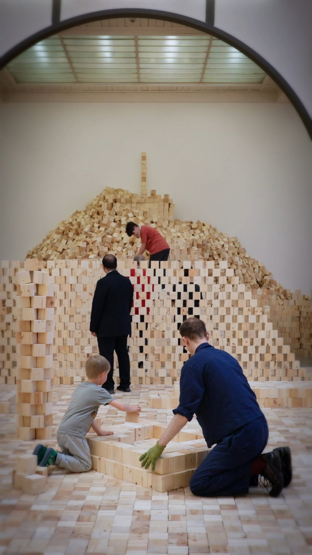 Post 4 by Hamburger Bahnhof - Nationalgalerie der Gegenwart on Instagram (video)