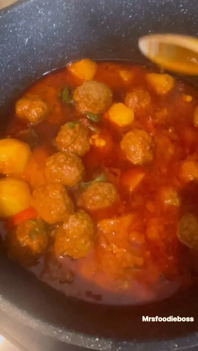 Post 5 by @mrsfoodieboss on Instagram (video)