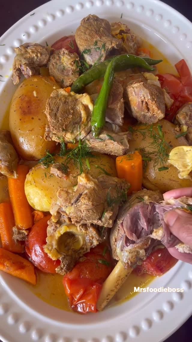 Post 4 by @mrsfoodieboss on Instagram (video)
