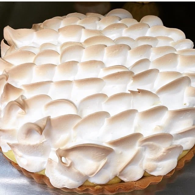 Post 8 by Ottawa's Best Food! 🍤🌭🍣🍦🍩☕️🎂 on Instagram (image)